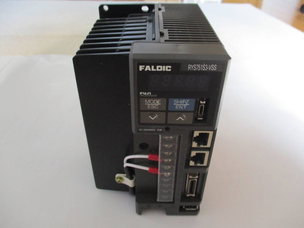 完璧 新品 富士 FALDIC-αシリーズ サーボアンプ RYS401S3-VVS 保証6 ...
