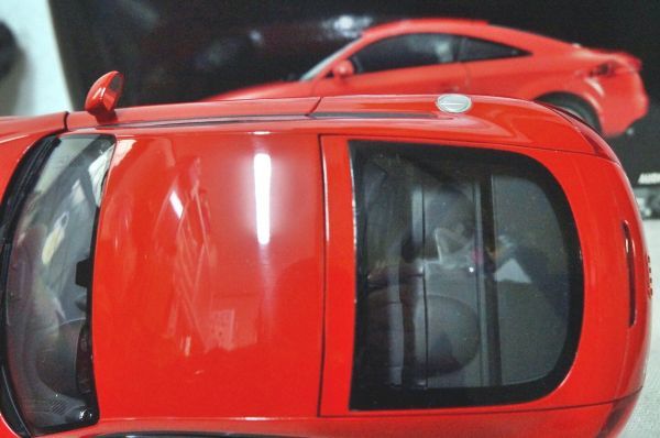 ミニチャンプス アウディ TT 2006 1/18 ミニカー AUDI 赤 ミニカー ミニチャンプス アウディ TT 2006 1/18 ミニカー AUDI 赤 ミニカー