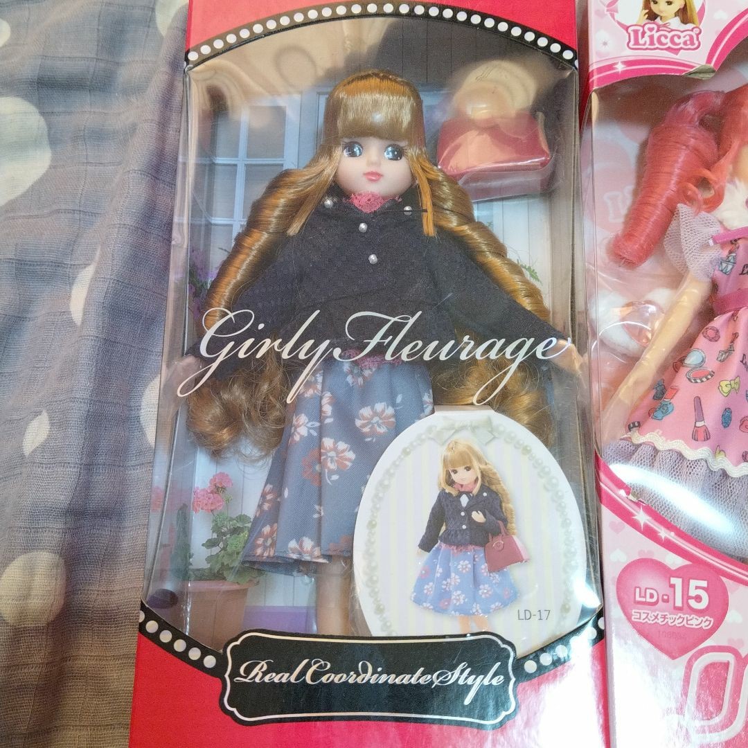 期間限定お値下げ中 リカちゃん バービー 人形 服 8点セット 期間限定お値下げ中 リカちゃん バービー 人形 服 8点セット