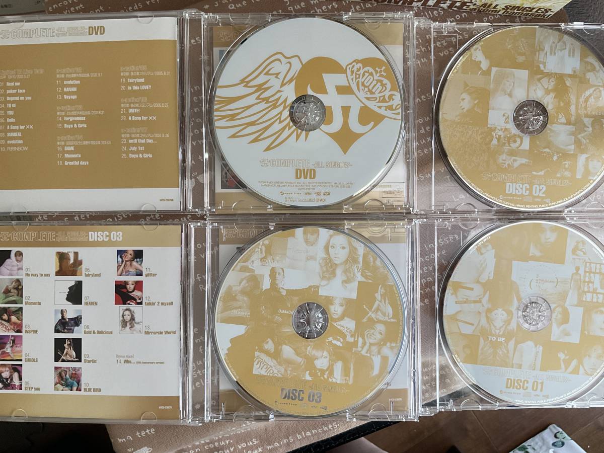 浜崎あゆみ　♪♪　A COMPLETE ALL SINGLES ベスト　3CD+DVD 初回限定ボックスケース入り　DVD+44p写真集付き_画像3