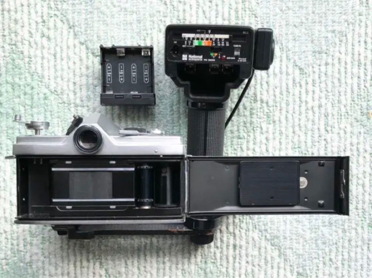 フィルムカメラ　レンズ　ストロボ付き　ミノルタSR-1