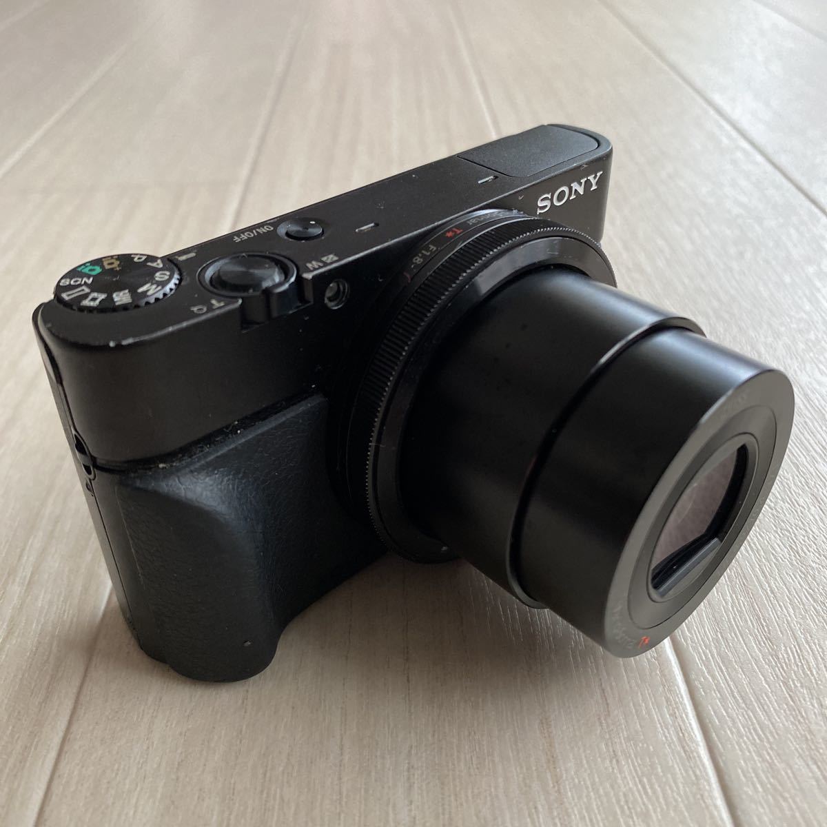 カメラ デジタルカメラ ジャンク品 SONY Cyber-shot DSC-RX100 ソニー サイバーショット デジタルカメラ デジカメ D1136
