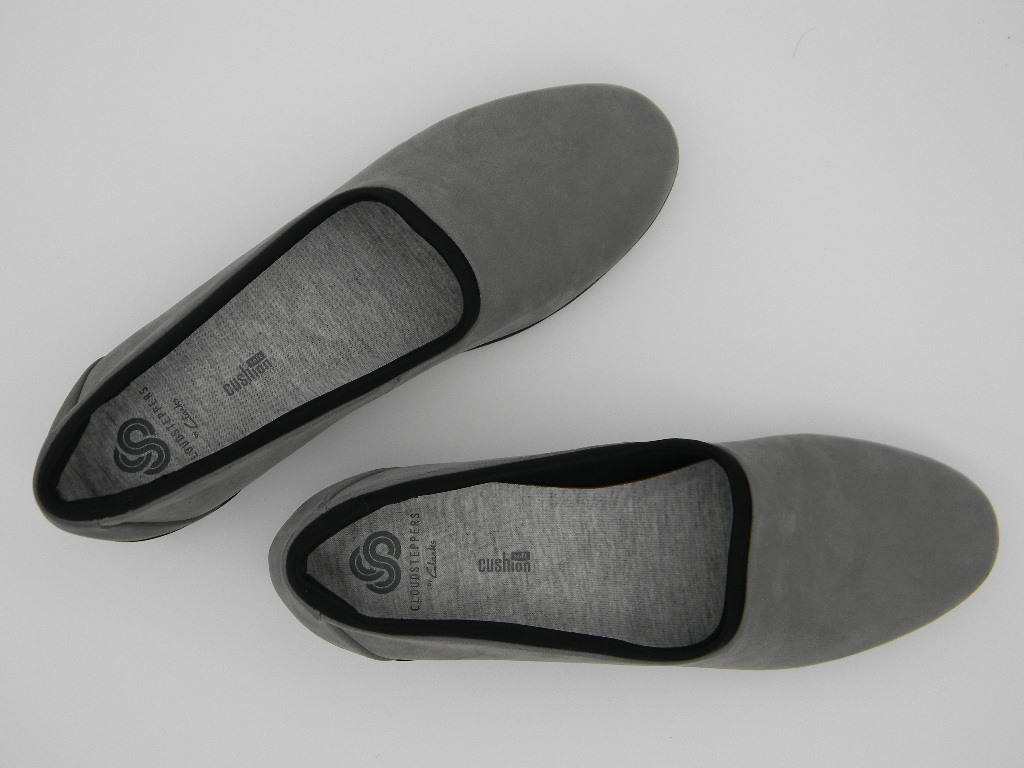 CLOUDSTEPPERS Clarks 】 グレーのパンプス UK=5(24cm位