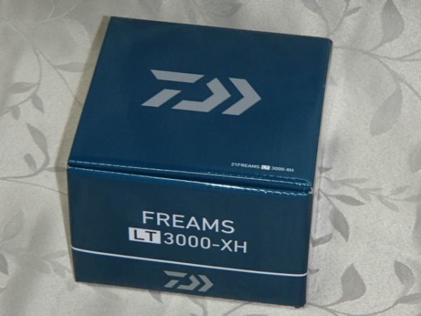 新品・未使用品 ダイワ FREAMS フリームス LT3000-XH　　　(エクセラー カルディア レガリス レブロス等の予備用に）