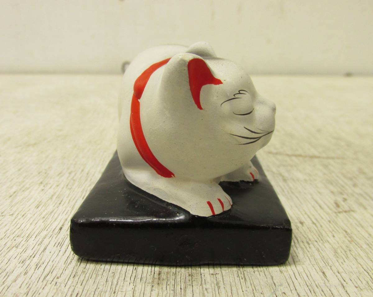 時代　アンティーク　黒猫　眠り猫　置物　レトロ　古道具　縁起物 昭和レトロ 陶器 焼き物 眠り猫 眠りネコ 2匹 縁起物 置物