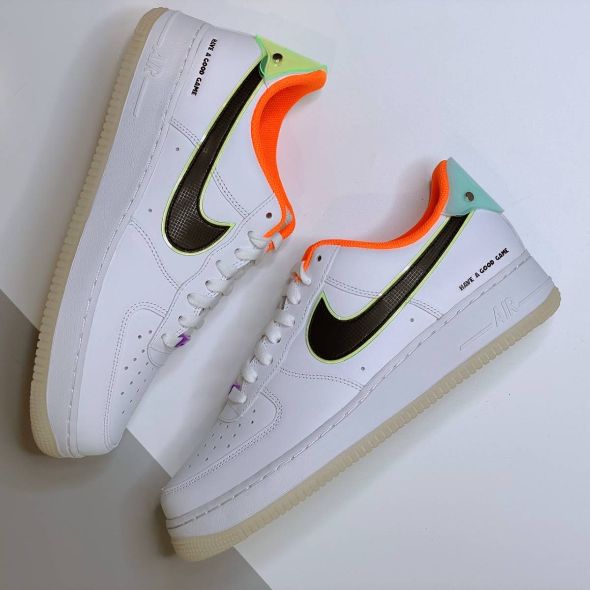 NIKE AIR FORCE 1 '07 LX HAVE A GOOD GAME WHITE/ORANGE/BLACKナイキ エアフォース1 ホワイト レディース DO2333-101 US9.5 27.5CM_画像2