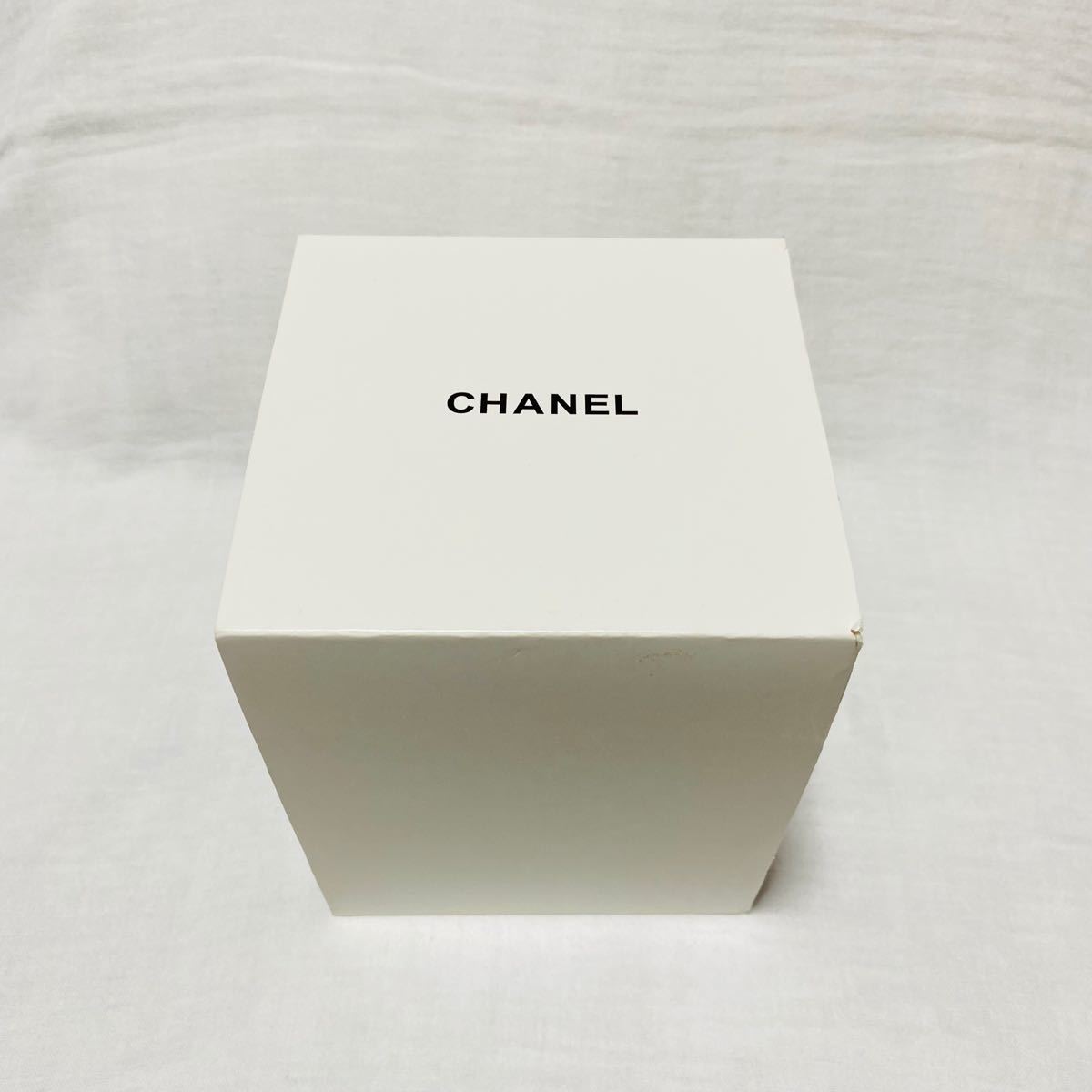 CHANEL シャネル ノベルティ スノードーム N°5 新品未使用 CHANEL シャネル ノベルティ スノードーム N°5 新品未使用