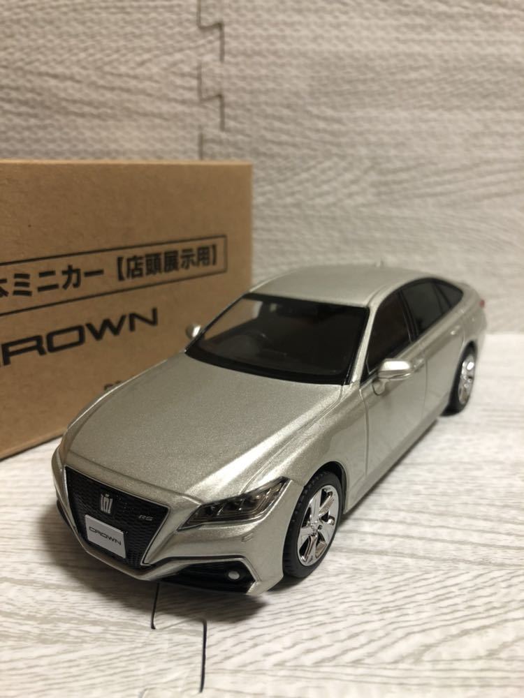 1/30 トヨタ 新型クラウン CROWN RS Advance カラーサンプル 非売品