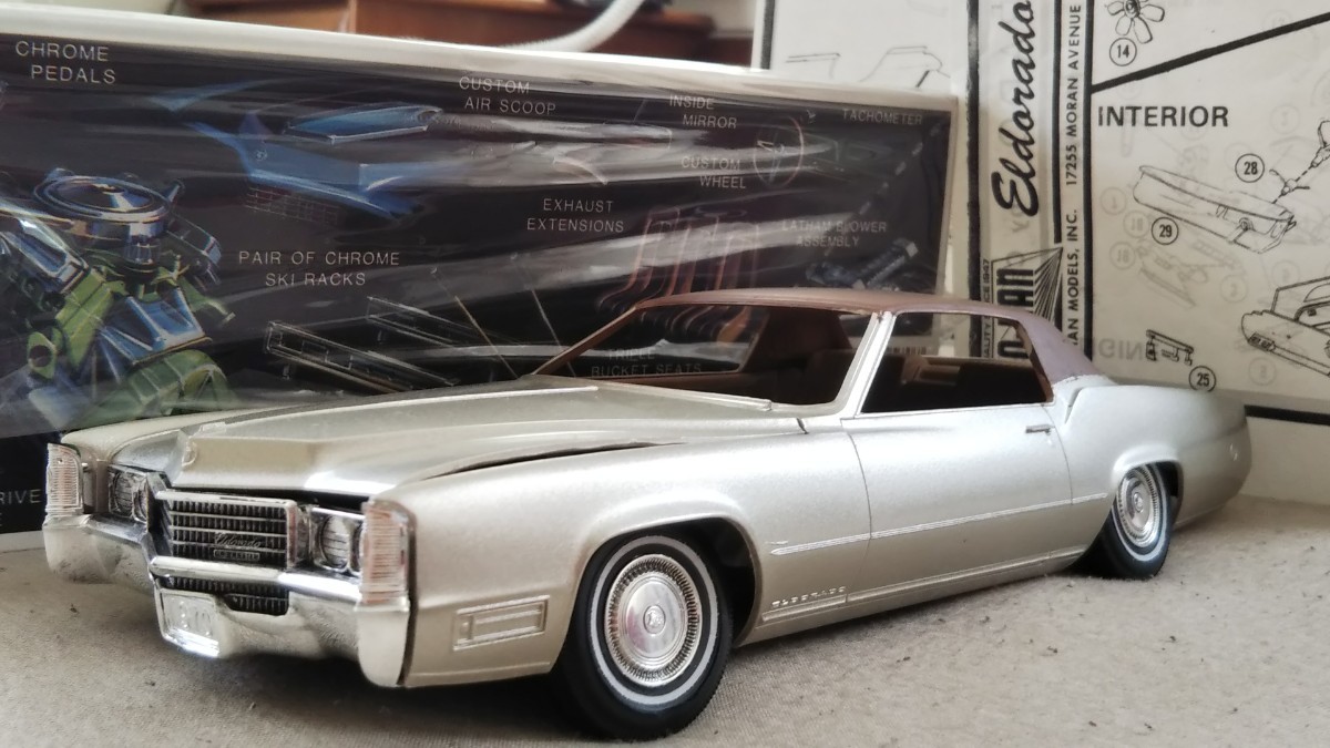 JO-HAN 1/25 キャデラック エルドラド プラモデル製作途中 JO-HAN 1/25 キャデラック エルドラド プラモデル製作途中