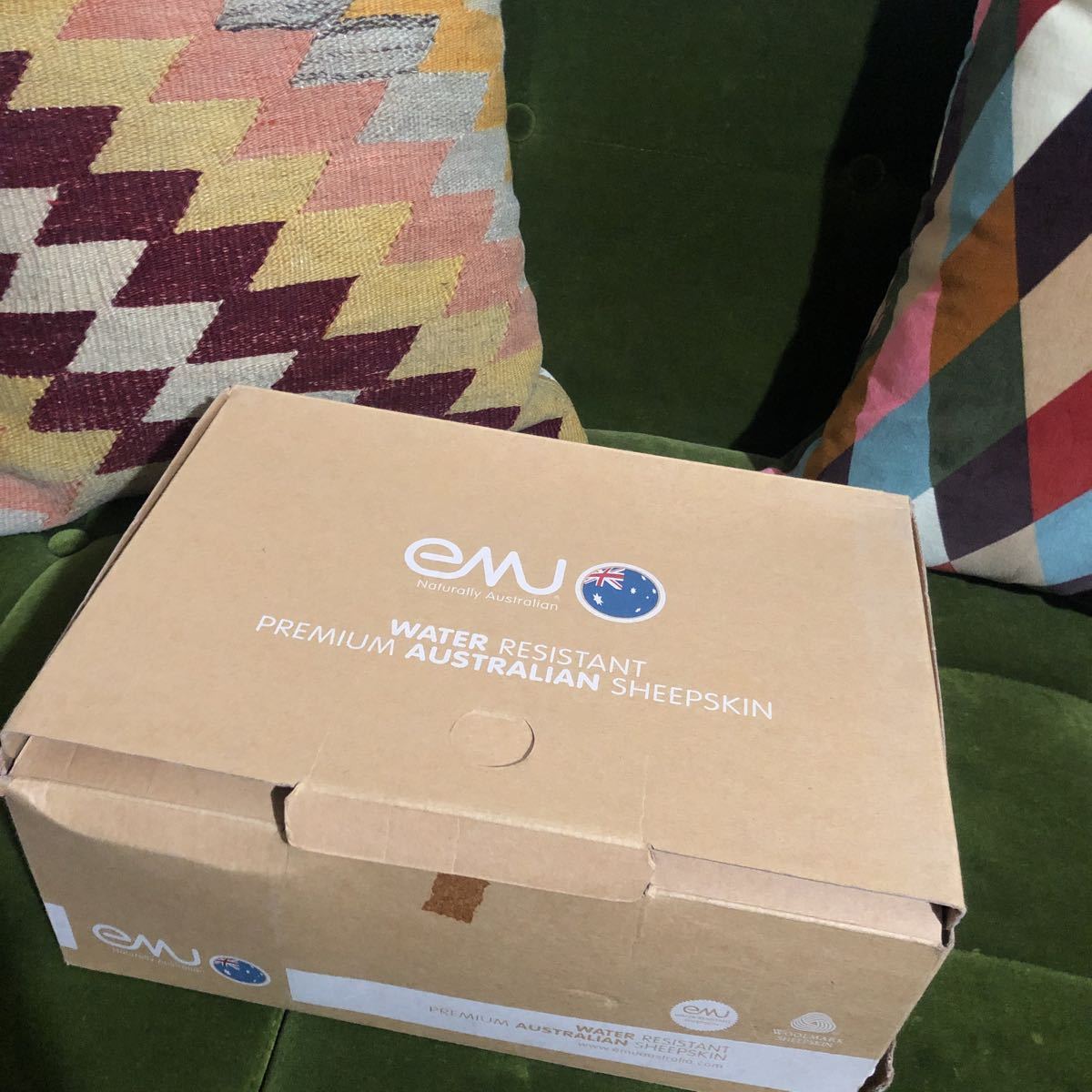 新品　emu EMU エミューリアルムートン　グレーショートブーティー　7(24)羊革　長さ16 おしゃれな大人服　リンネル　ナチュリラ