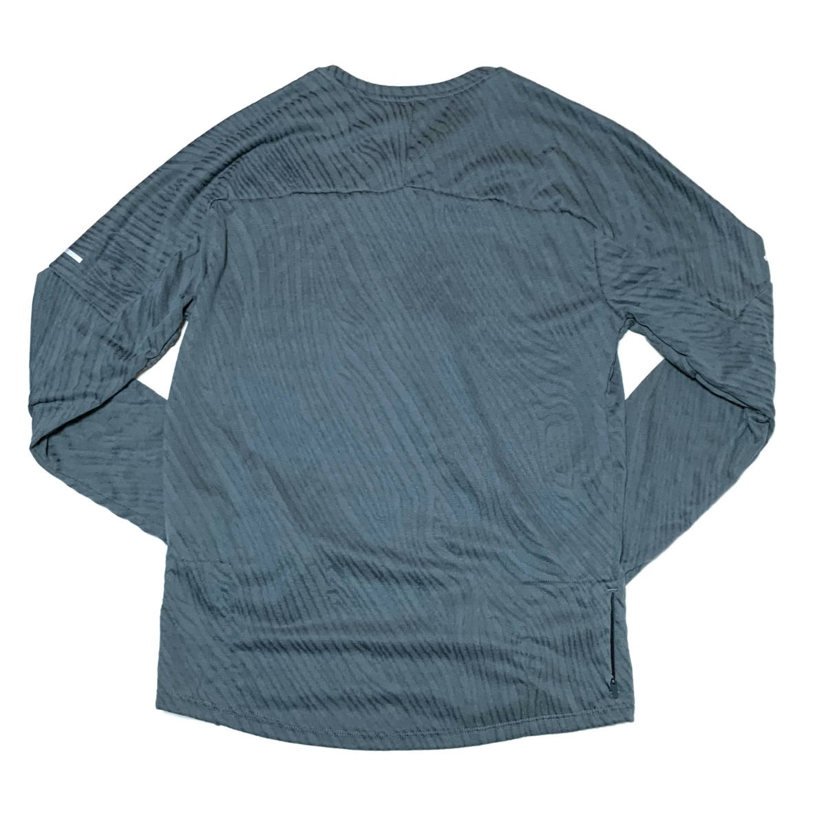 新品 Sサイズ ナイキ トレイル ランニング 長袖Tシャツ ハーフ 新品 Sサイズ ナイキ トレイル ランニング 長袖Tシャツ ハーフ