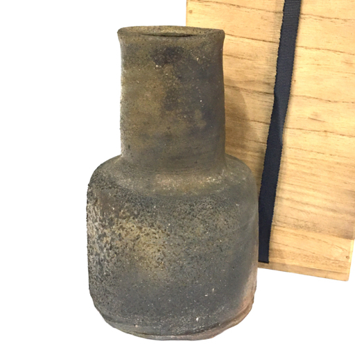 ヤフオク! - 金重利陶苑 神代相伝備前焼窯元 陶弘 作 備前花入 花瓶