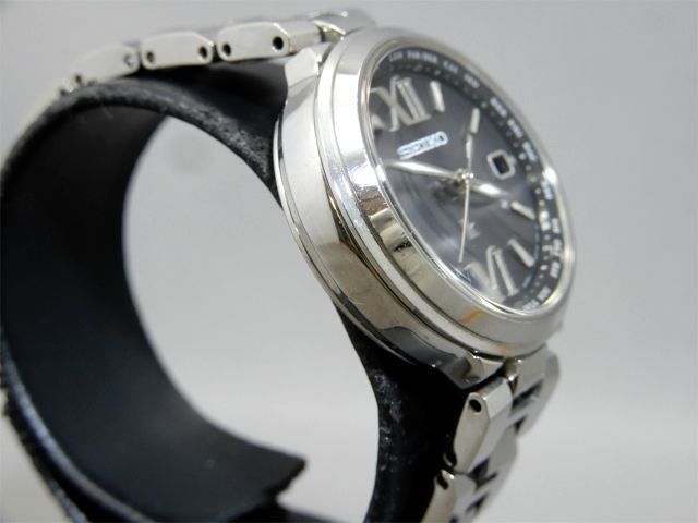 SEIKO/セイコー ルキア 電波ソーラー レディース腕時計 1B25-0AL0 ジャンク 【W4838ko】_画像3