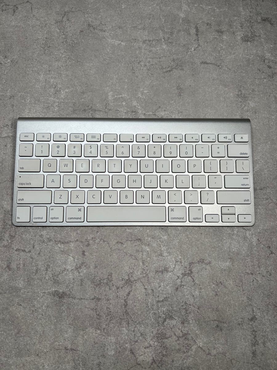 Apple Wireless Keyboard A1314(USキー配列)  Bluetoothキーボード