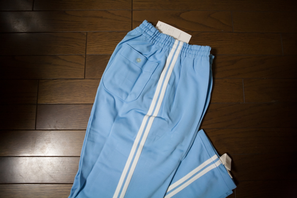 体操服 学校ジャージタイツ 水色×白2本線 L 未使用品即決 体操服 学校ジャージタイツ 水色×白2本線 L 未使用品即決