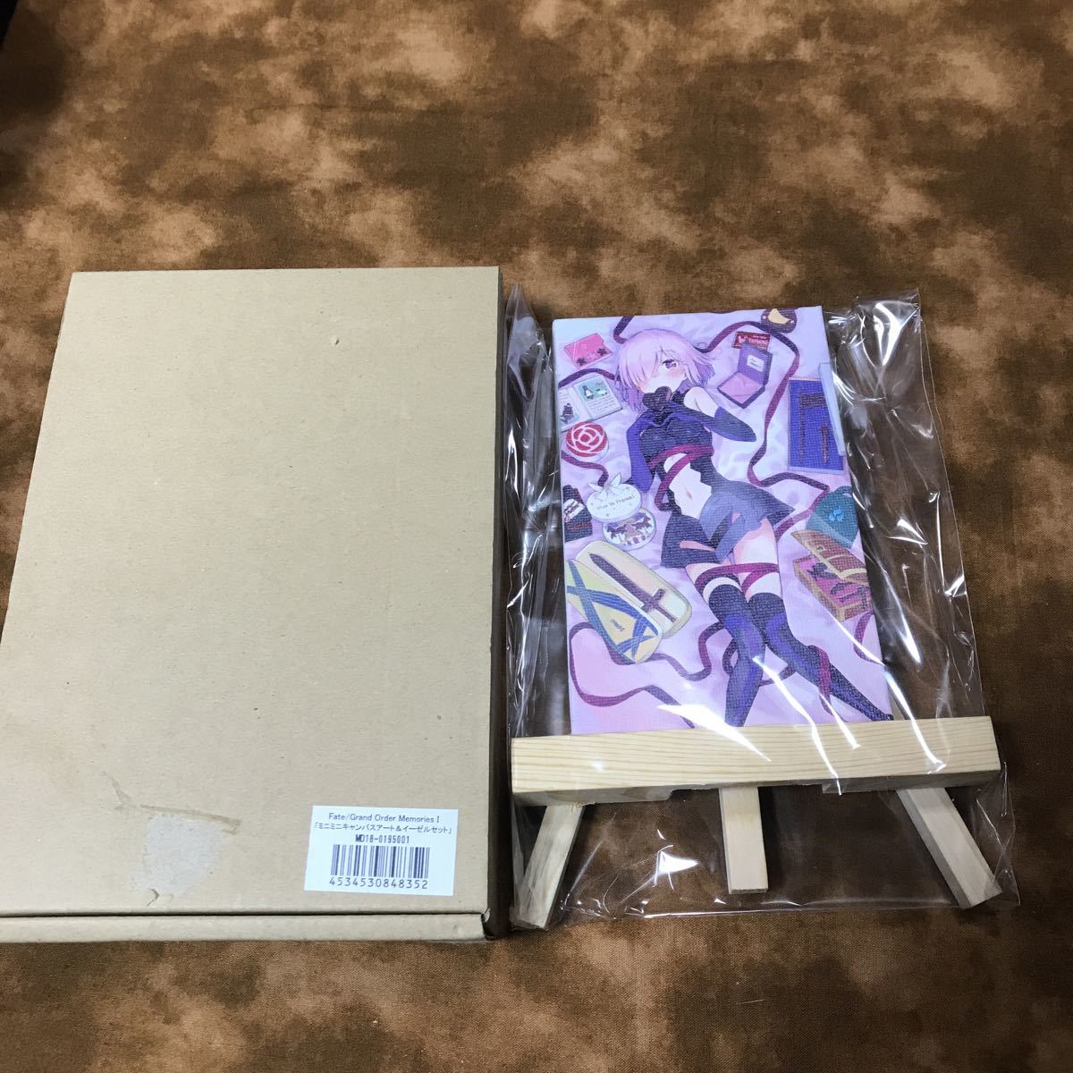 Fate/Grand Order FGO ミニミニキャンバスアート& イーゼルセット マシュ・キリエライト 概念礼装 グッズ　即決_画像1