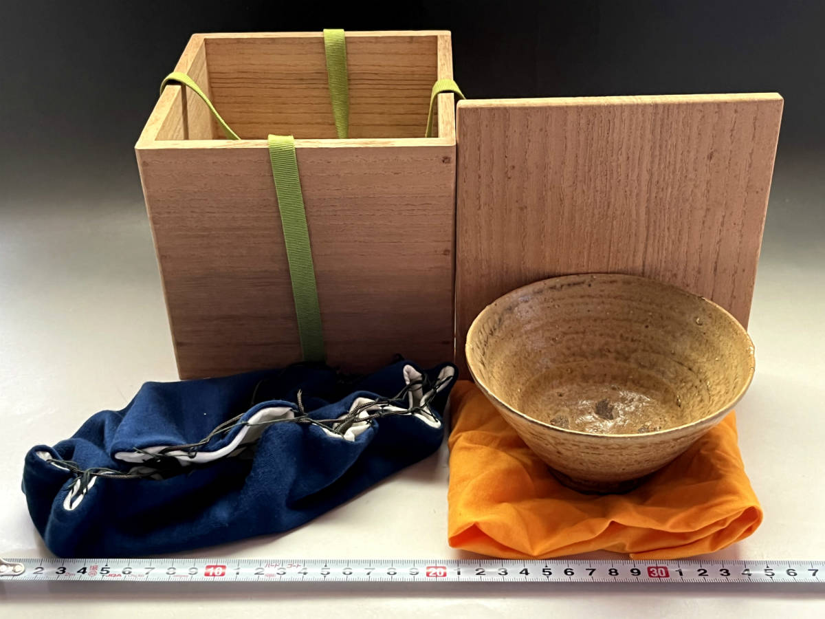 茶碗□コレクター所蔵品!古い伊羅保茶碗 時代物【江戸期】箱無地 仕覆