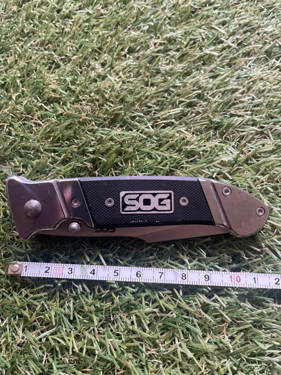 SOG FIELDER ソグ　フォールディングナイフ　折りたたみナイフ