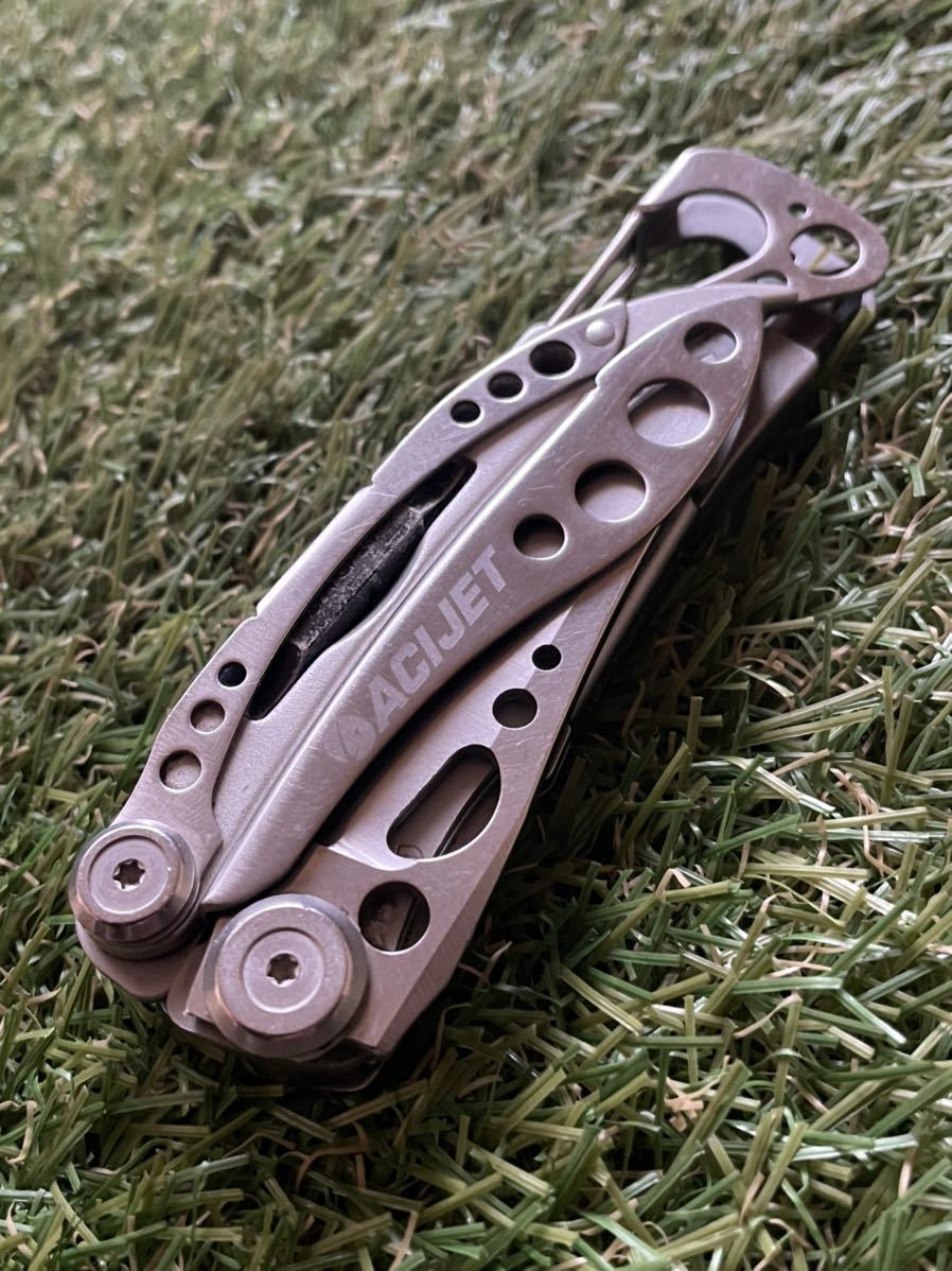 LEATHERMAN SKELETOOL レザーマン スケルツール　マルチツール マルチプライヤー