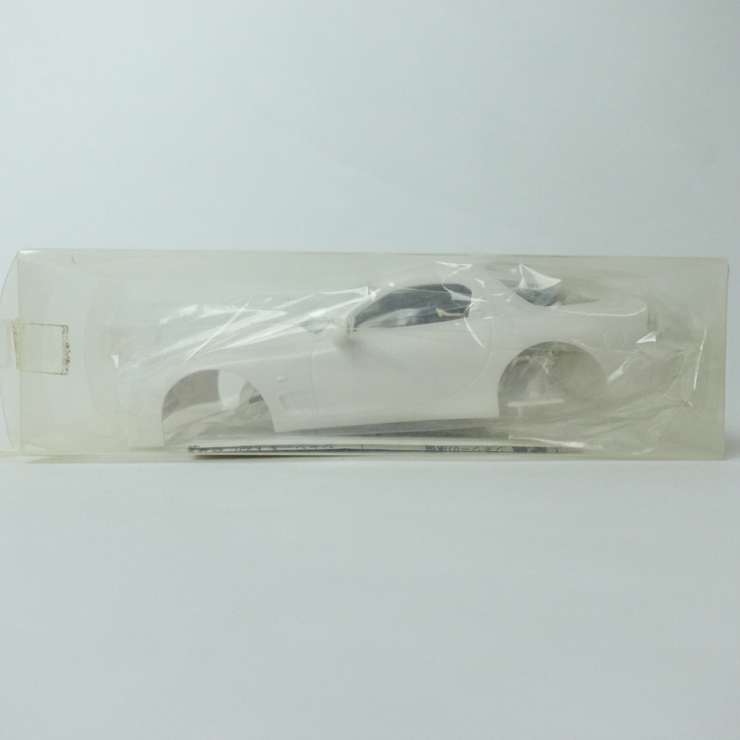 未使用 マツダ RX-7 FD3S ホワイトボディセット（未塗装） KYOSHO MZB39 1300 MAZA White Body Set (Non Decoration)_画像5