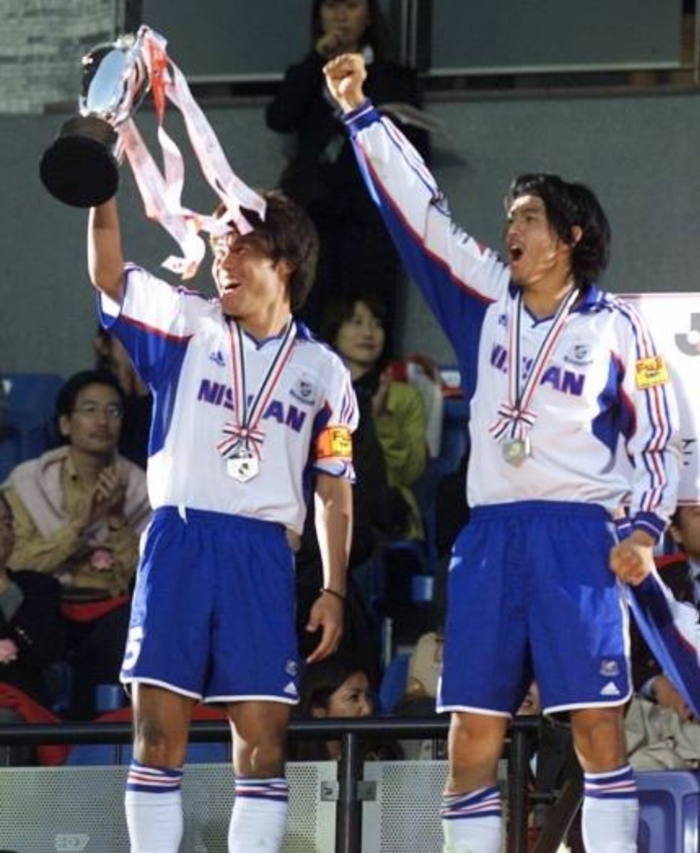 横浜F・マリノス2001ユニフォームL 松田直樹選手 直筆サイン 横浜F・マリノス2001ユニフォームL 松田直樹選手 直筆サイン