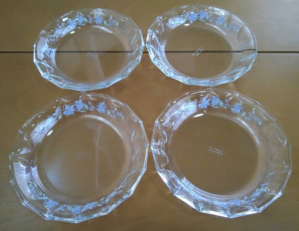 中古美品 ☆ PYREX パイレックス 4枚 皿 耐熱ガラス 花柄 19cm
