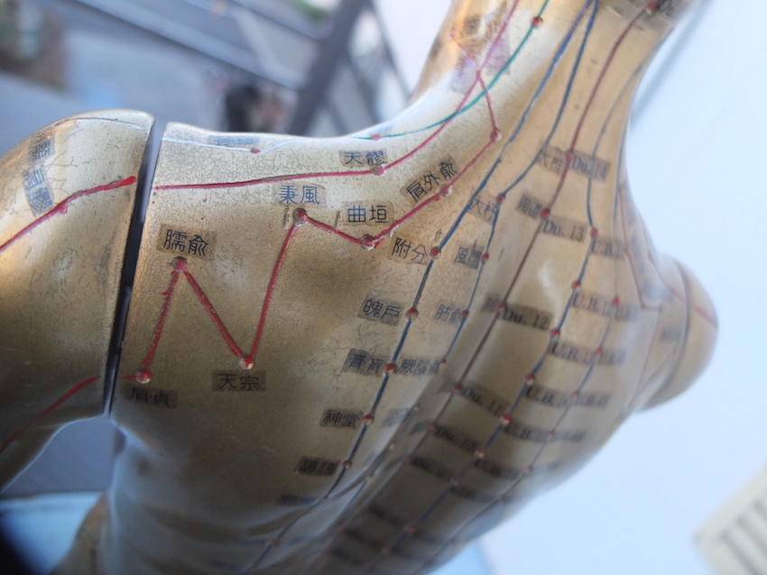 ビンテージ 鍼灸経穴銅人模型 經穴人體模型 高さ90cm 鍼灸 人体模型 東洋医学