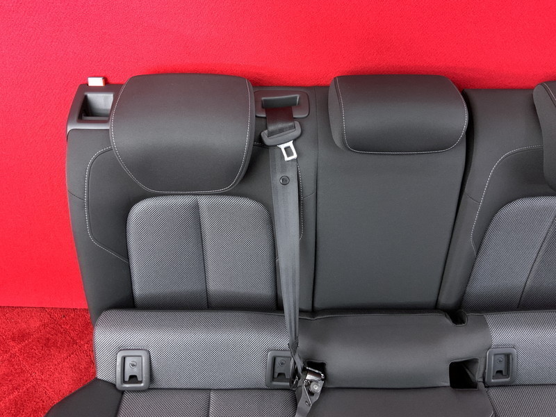 AU073 GA Q2 1.0TFSI sport rear seats * moquette / black [ animation equipped ]0* prompt decision *