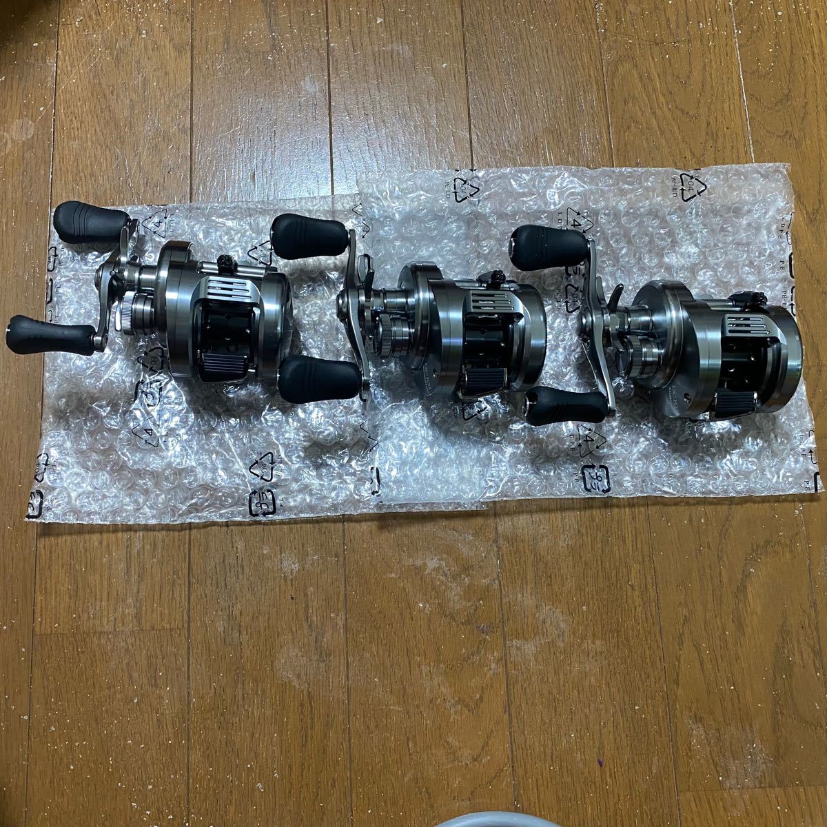 新品 未使用 】20 シマノ カルカッタコンクエスト DC101 左巻き 現行-