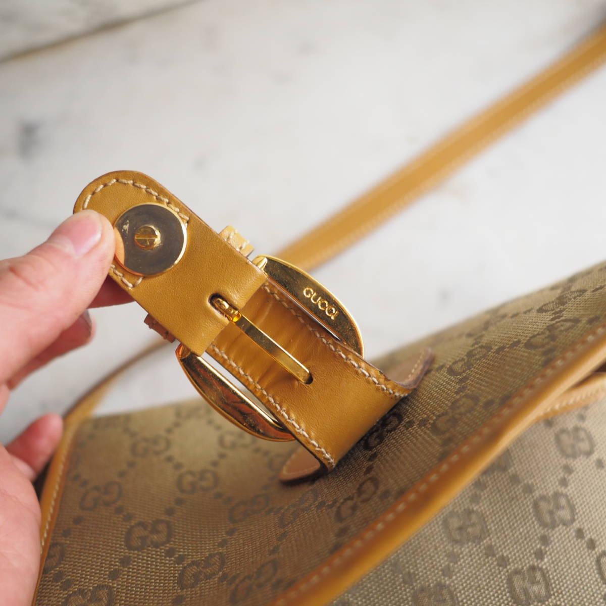 良品☆ グッチ GUCCI カーキ GG キャンバス ショルダーバッグ