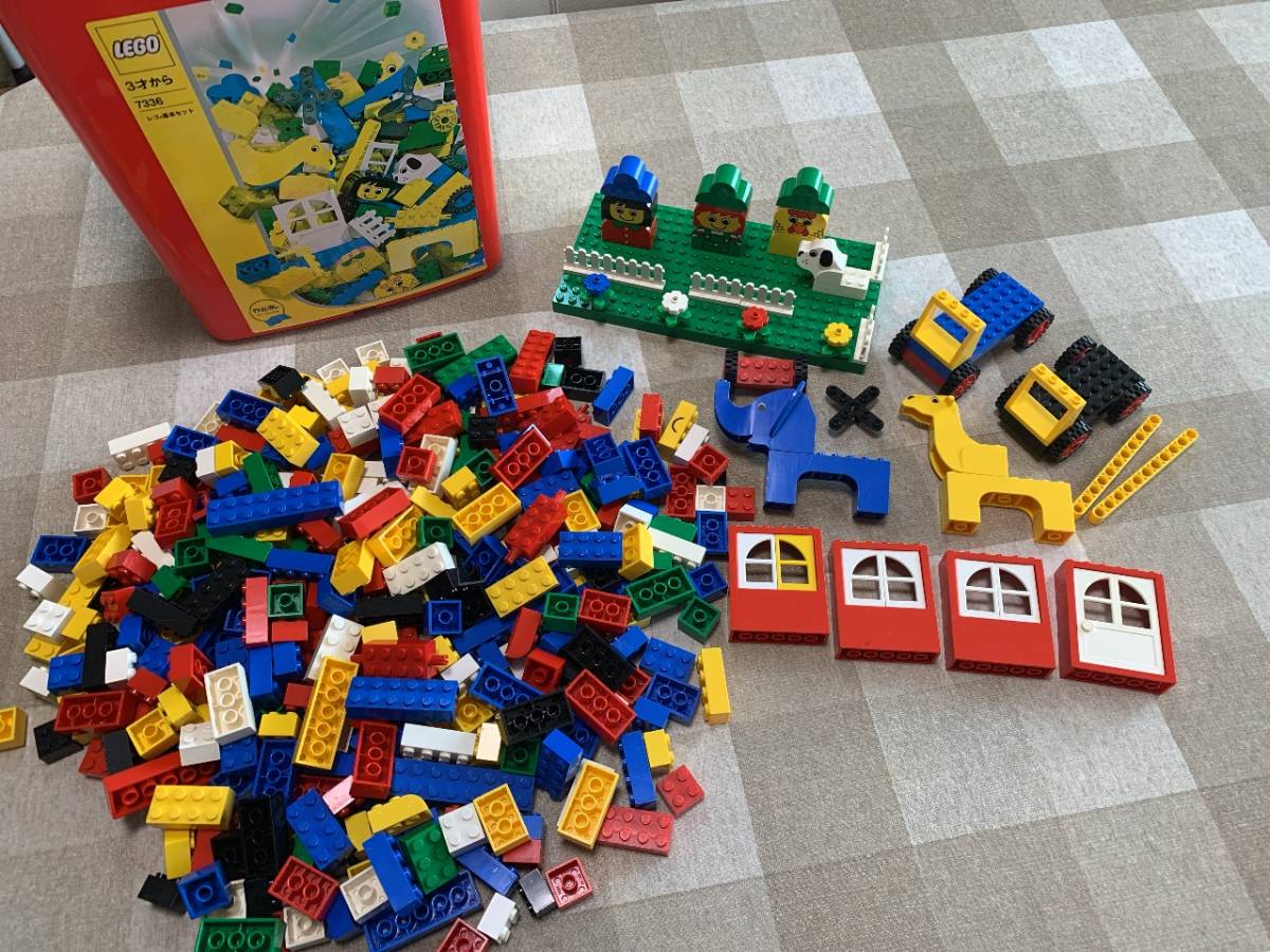 即決　送料無料　ＬＥＧＯ　レゴ　赤いバケツ　ブロック　大量　知育玩具　_画像1