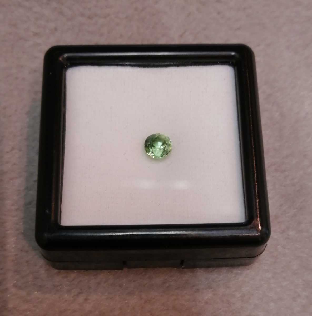 ライトグリーントルマリン 裸石 ルース 約0.7ct 約5mm | michiemee.ca