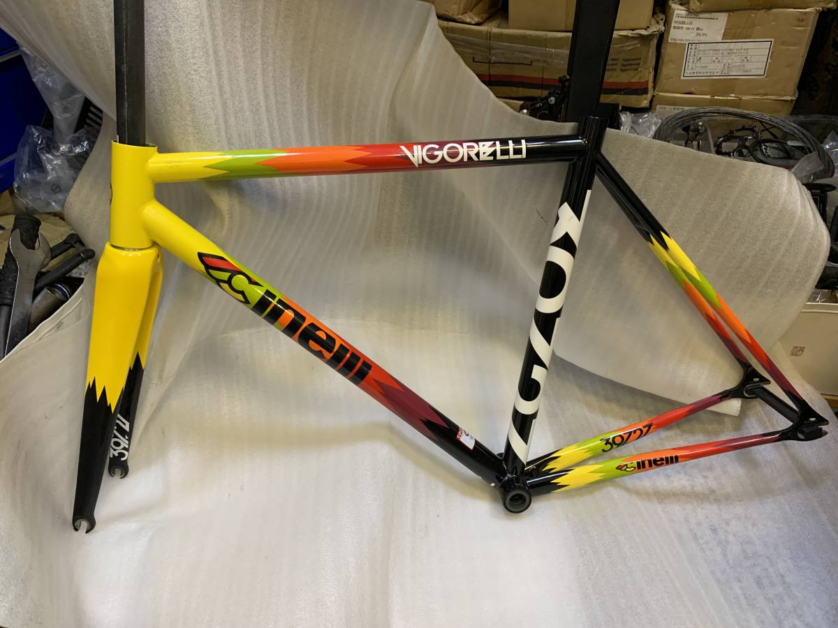 Yahoo!オークション - 新品 CINELLI VIGORELLI Track Steel Yahoo!オークション - 新品 CINELLI VIGORELLI Track Steel
