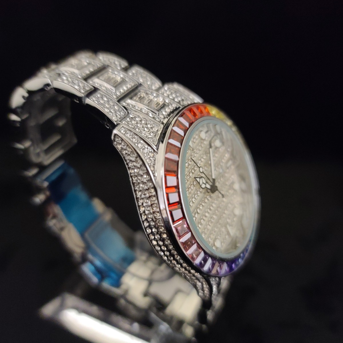 輝き抜群！フルアイスアウト ジルコニア ブリンブリンウォッチ  腕時計 最新作 レインボー ダイヤル レオパード クオーツ