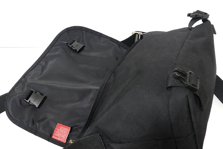  Manhattan Poe te-ji messenger bag 2112078 M N black black limitation buckle accessory equipped 