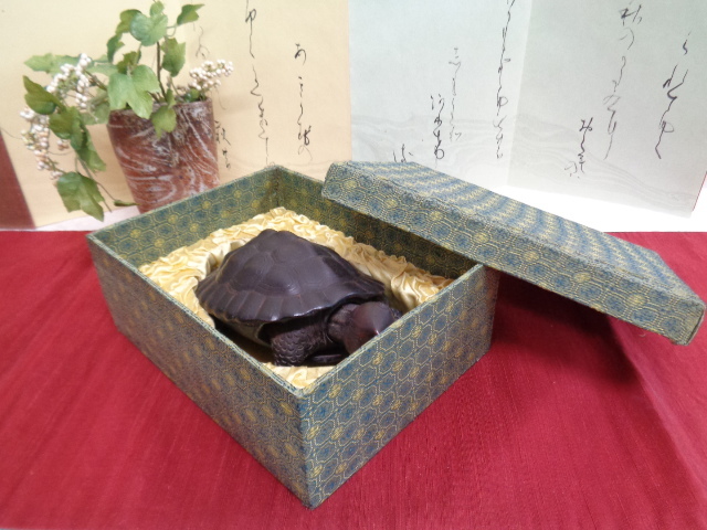 骨董 亀の置物 倣銅 首が動く超リアル 置物 オブジェ 陶印あり 骨董 亀の置物 倣銅 首が動く超リアル 置物 オブジェ 陶印あり