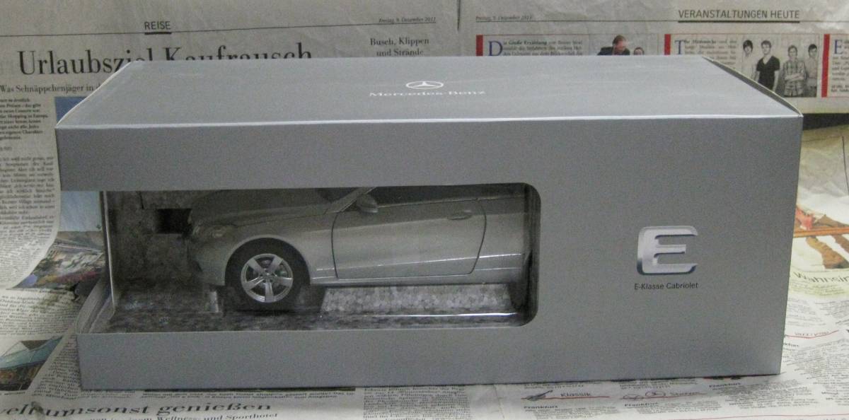 ☆レア*ディーラー限定*Norev*1/18*Mercedes-Benz E-Class A207 ☆レア*ディーラー限定*Norev*1/18*Mercedes-Benz E-Class A207