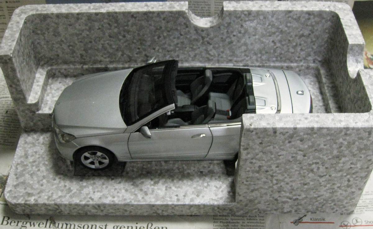☆レア*ディーラー限定*Norev*1/18*Mercedes-Benz E-Class A207 ☆レア*ディーラー限定*Norev*1/18*Mercedes-Benz E-Class A207