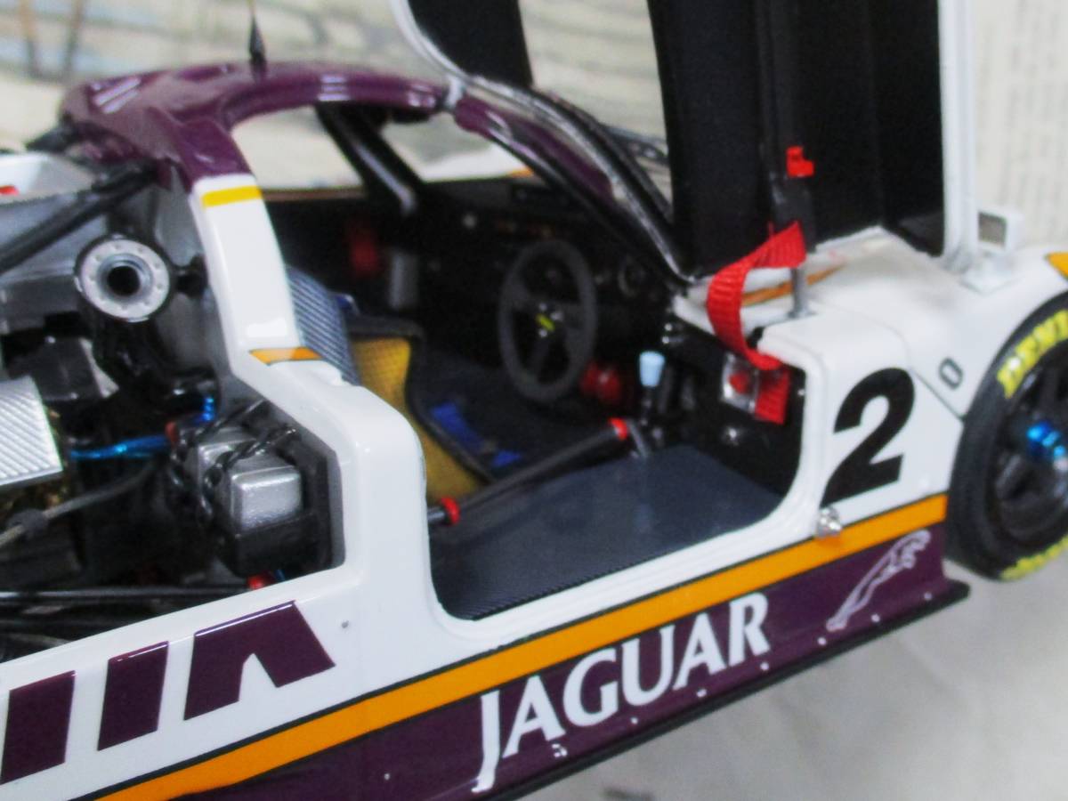 * ultra rare out of print *EXOTO*1/18*1988 Jaguar XJR-9 LM #2 Silk Cut 1988 Le Mans 24h