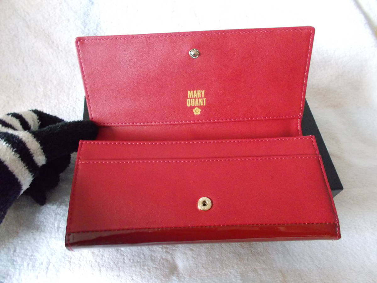 MARY QUANT* red bulrush . long wallet Mary Quant tag equipped box equipped 