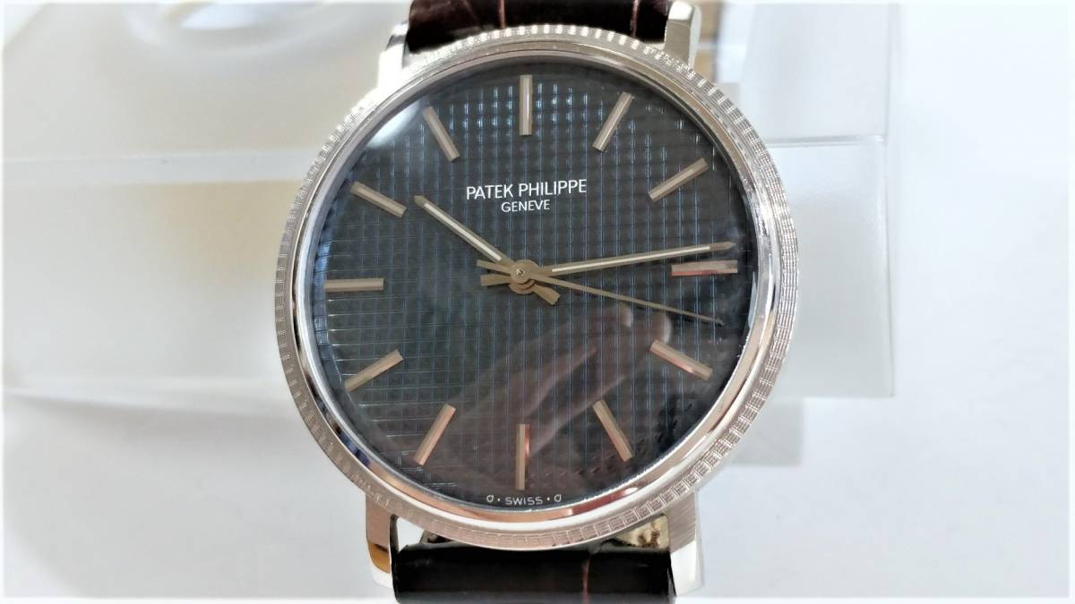 PATEKPHILIPPE　70年代製自動巻きラウンド　Ref.3563/3　希少　ブルーダイヤル　裏リューズ仕様　K18WG無垢ケース　アーカイブ付き_画像3