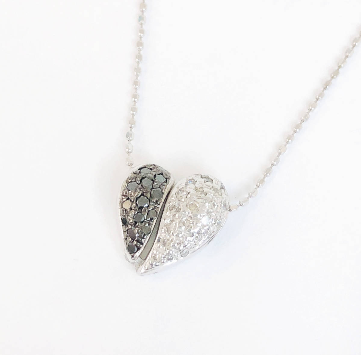 新品未使用 K18WG 天然ダイヤモンド0.18ct 0.12ct ネックレス 約3.4g