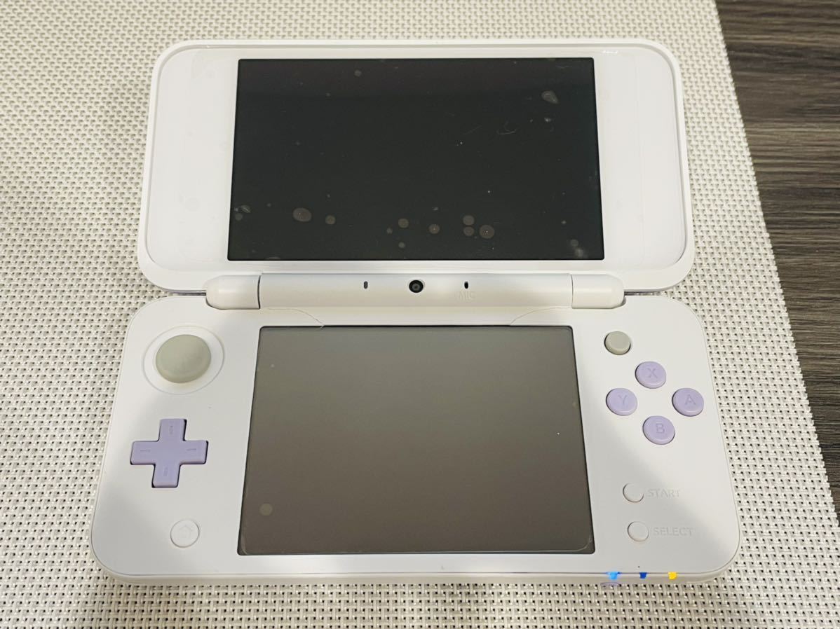 newニンテンドー2DS LL ホワイトラベンダー　本体動作品　送料無料　付属品付き　任天堂 Nintendo