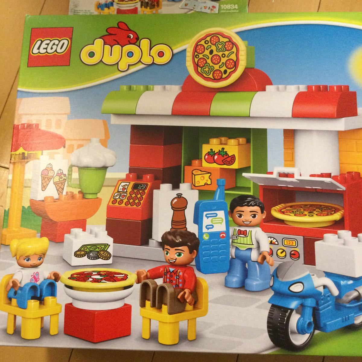 [used] Lego Duplo 10834.. pizza restaurant LEGO pizza shop 