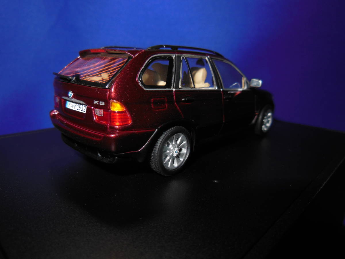 1/43　BMW　X5　3.0ｄ　ワインレッド　絶版　ディーラー限定_画像6