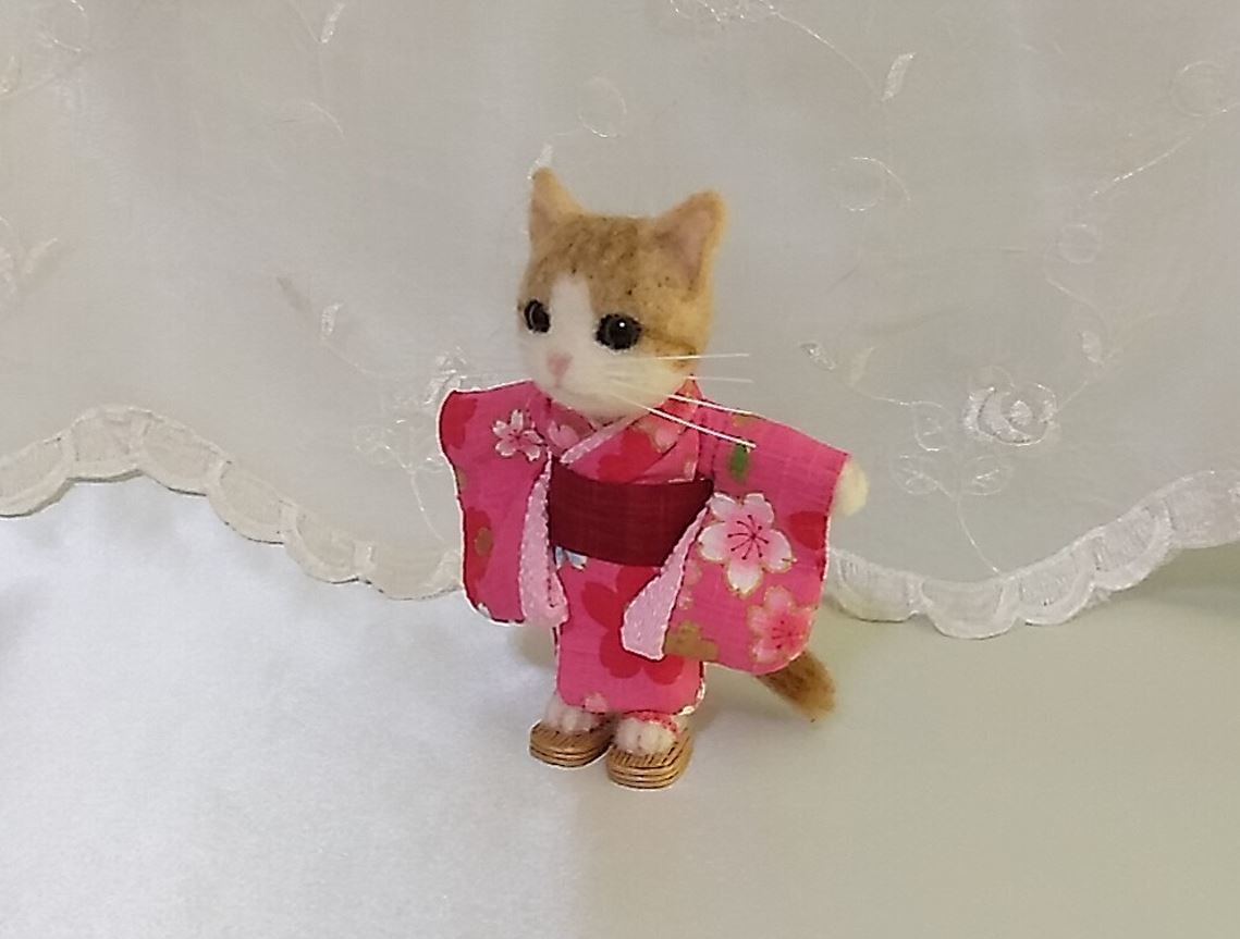 ☆お着物にゃんこ(茶白)☆羊毛フェルト 猫 ＊ハンドメイド＊オビツ11 ドールハウス_画像3