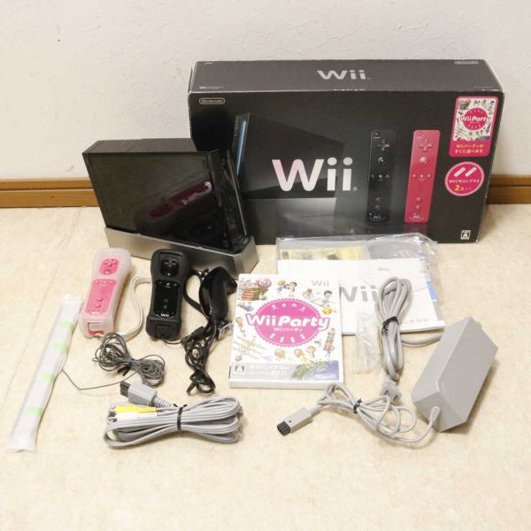 Wii 本体(クロ) Wiiリモコンプラス2個 Wiiパーティ同梱_画像1