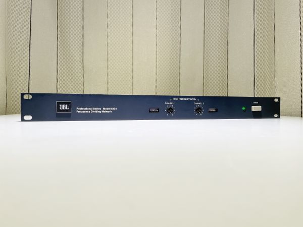 Yahoo!オークション - JBL 5234 1200Hz チャンネルデバイダー Yahoo!オークション - JBL 5234 1200Hz チャンネルデバイダー