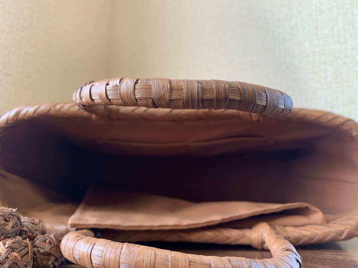 山葡萄 手作り カゴバッグ 内布あり 網代編み チャーム付き