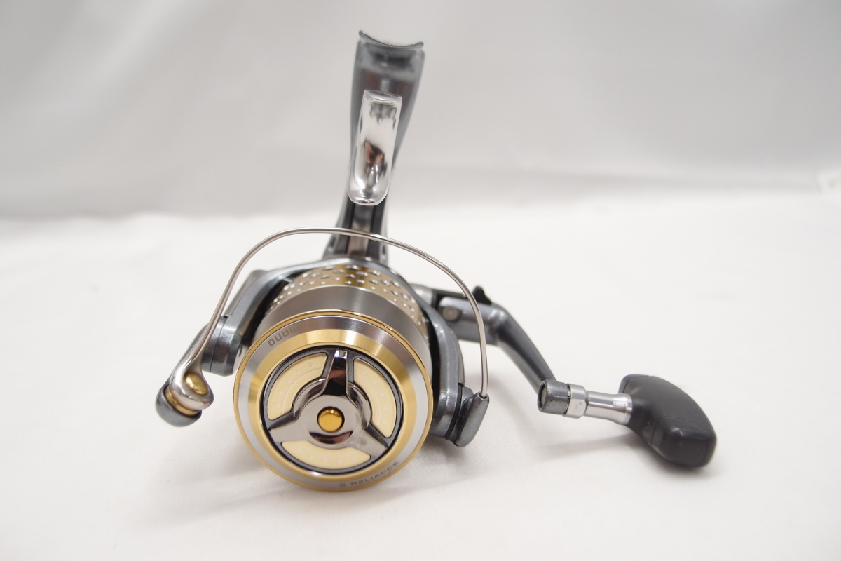 保護袋付き シマノ SHIMANO 05 BB-X TECHNIUM Mg C3000D スピニング